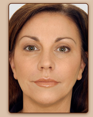 3. Enjoy a natural, hydrated fawlessly blended finish